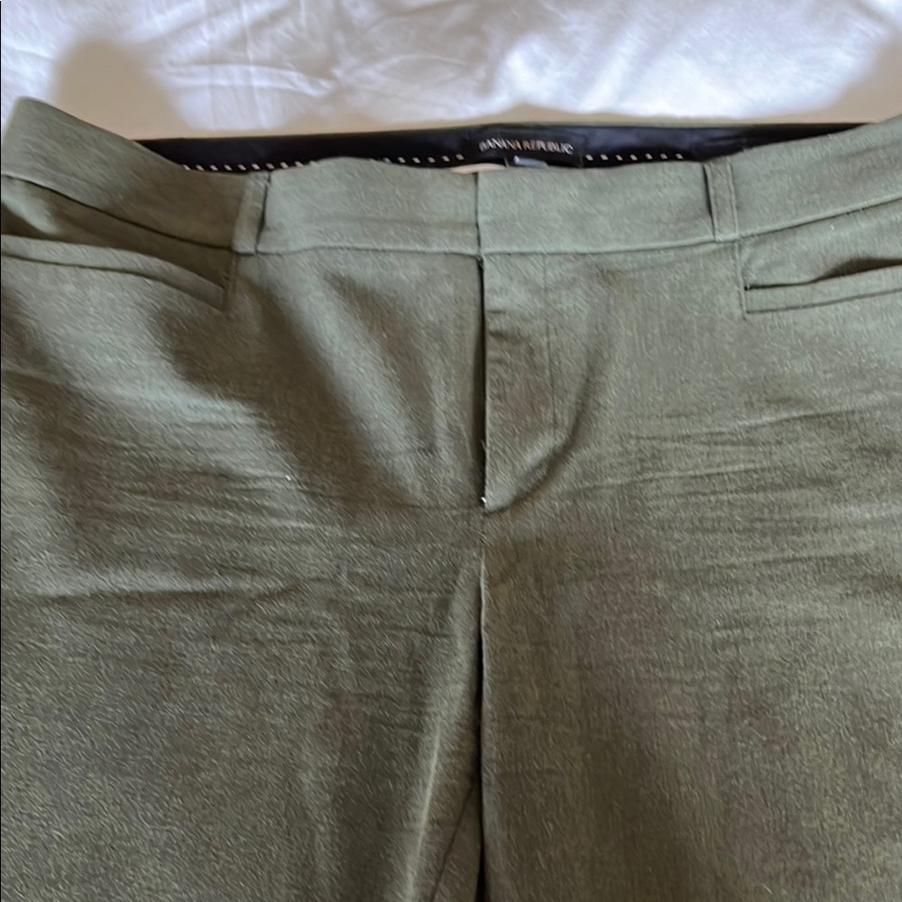Banana Republic Olive Green Woman’s Pants